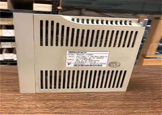 Les servo-entraînements Yaskawa SGDA-A3BS sont neufs dans la boîte d'origine 100V