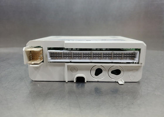 ABB DI820 3BSE008512R1 Module numérique I O pour l'immunité EMC et la conformité aux émissions