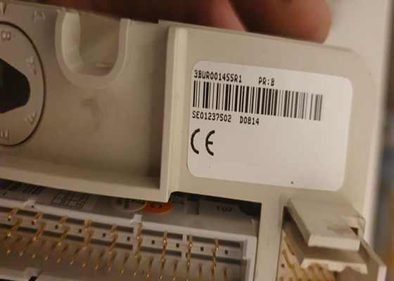 ABB DO814 3BUR001455R1 Module de sortie numérique 24V 16 canaux pour une intégration transparente