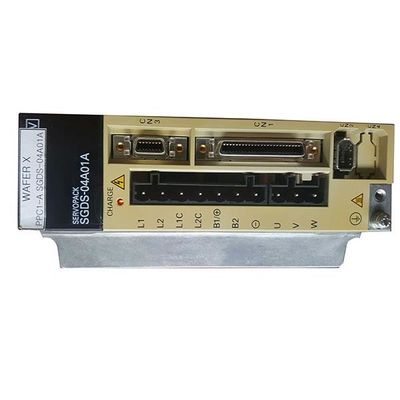 L'amplificateur de servo Yaskawa SGDS-04A15A 1ère phase - 4,7A 200V 400W 0,54HP