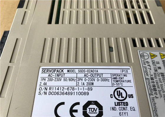 L'amplificateur de servo Yaskawa SGDS-04A15A 1ère phase - 4,7A 200V 400W 0,54HP