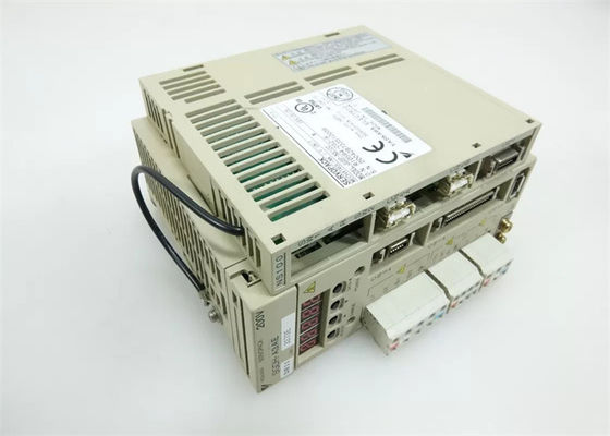 Nouveau Yaskawa SGDH-A3AE 200-230V AC Servo entraînements dans la boîte d'origine