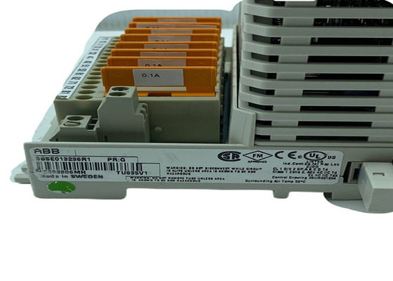 ABB TU835V1 3BSE013236R1 Unité de module 8 prises électriques utilisées 8 bornes de signal