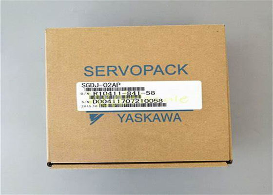 Nouveau servo-amplificateur Yaskawa SGDJ-02AP AC 230V dans la boîte d'origine