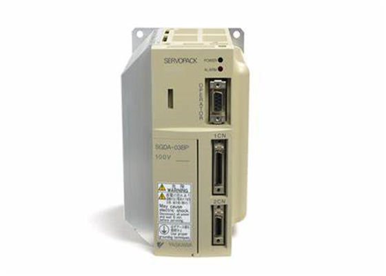 Tout neuf Yaskawa SGDL-03BP Servo Drive 3 phases dans la boîte d'origine