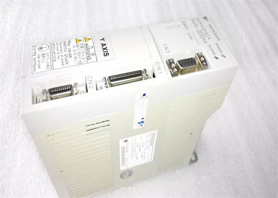 Tout neuf Yaskawa SGD-02AS Servo entraîneurs 230V 200W en original