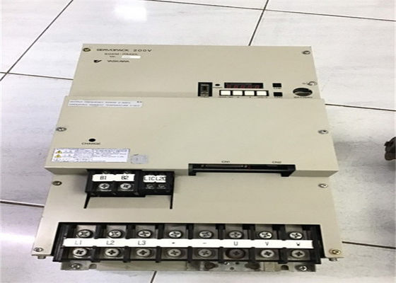 Yaskawa SGDM-1AADA-A AC Servo Drive tout neuf dans la boîte d'origine