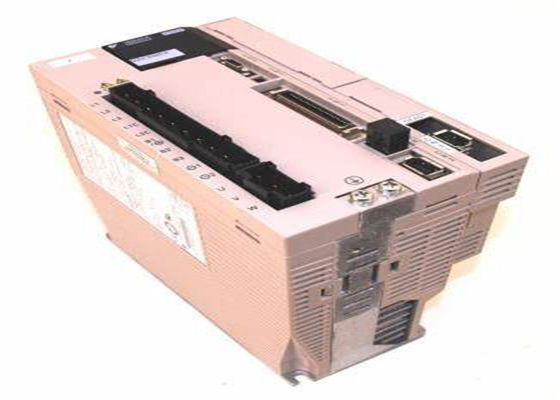 Yaskawa tout neuf SGDV-3R8A01A AC Servo entraînements dans la boîte d'origine