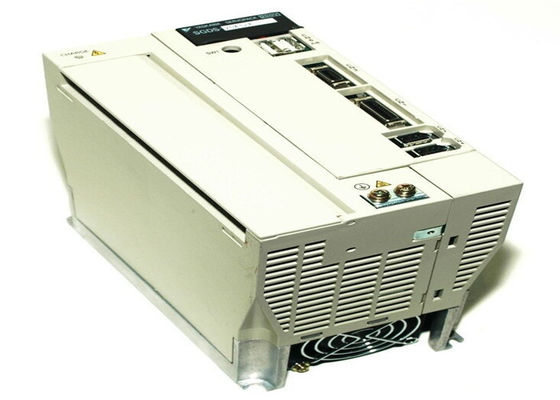 Yaskawa SGDS-20A12A tout neuf Servo Amplificateur à courant alternatif de 200 V dans la boîte