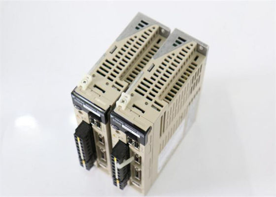 Yaskawa SGDS-50A15A AC Servo Amplificateur 200V Voltage tout neuf