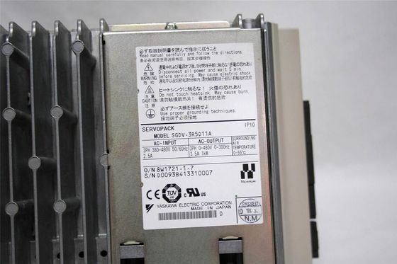 Yaskawa SGDV-550A11A 10W à 55kW, largeur de bande de 1,6 kHz Le servo Sigma-5