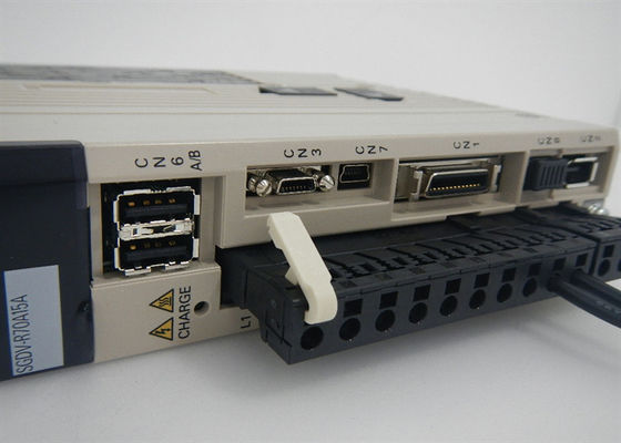 SGDV-R70A15A 200V Yaskawa Nouveau servo-amplificateur CA dans la boîte d'origine