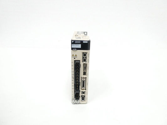 Marque Yaskawa SGDV-R70A21A Servo amplificateur à courant alternatif 0.05kw Sortie Nouveau