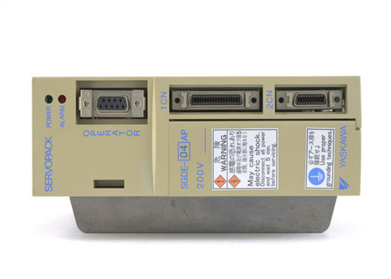 Marque Yaskawa Servo amplificateur CA SGDE-04AP série Sigma en boîte