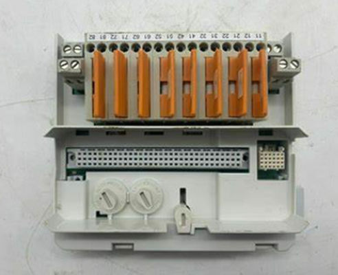 ABB TU836V1 3BSE013237R1 MTU étendu 250V Unité de terminaison du module fusionné 2x4 signaux fusionnés