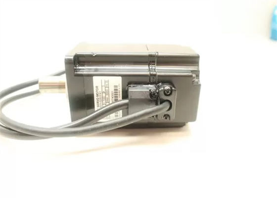 Yaskawa SGMAH-02BBAB1 200V AC Servo moteur tout neuf en original
