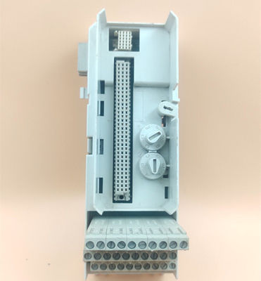 ABB TU810V1 3BSE013230R1 Compact Module Termination Unit 2x8 terminaux de signal