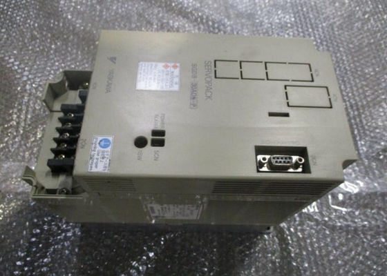 AC Servo Amplificateur Yaskawa SGDB-30ADM Original tout neuf dans la boîte