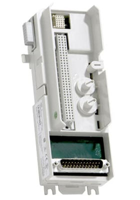 ABB TU812V1 3BSE013232R1 Compact MTU 50V Unité de terminaison du sous-module D