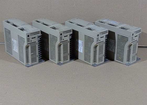 Yaskawa SGD-02AH série Sigma Servo Drive tout neuf dans la boîte