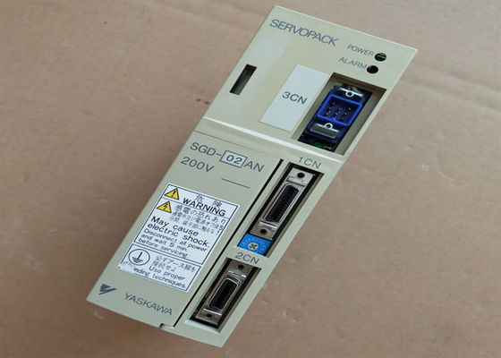 Yaskawa SGD-02AN Servo entraîneurs 1 an de garantie nouvelle boîte originale