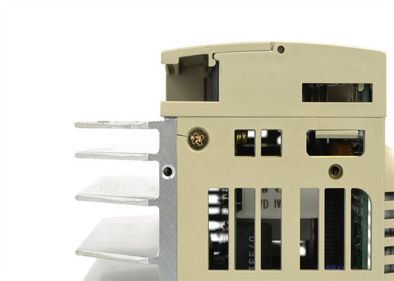 Yaskawa SGDA-03BP série Sigma Servo Drive Nouveau 100% original
