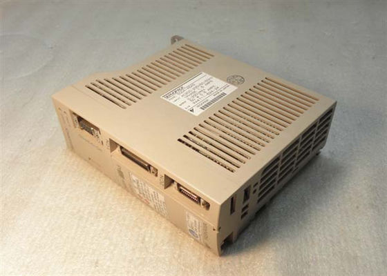 Le servo-amplificateur Yaskawa SGDA-A5AS 230V est neuf.