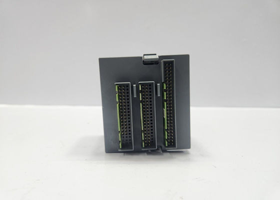 ABB AI523 1SAP250300R0001 AI523: S500 Module d'entrée analogique 16 AI: U, I, RTD, DI.