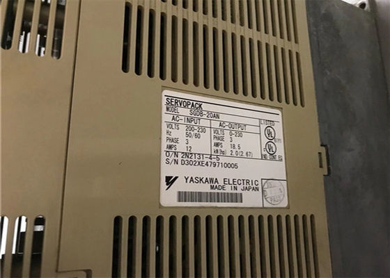 Les servo-entraînements Yaskawa SGDB-20AN sont neufs dans la boîte d'origine 200V.