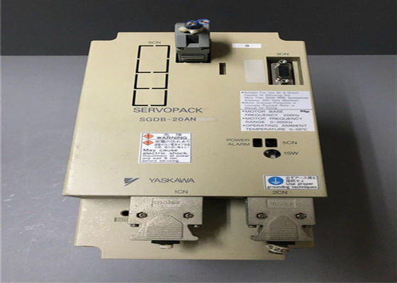 Les servo-entraînements Yaskawa SGDB-20AN sont neufs dans la boîte d'origine 200V.