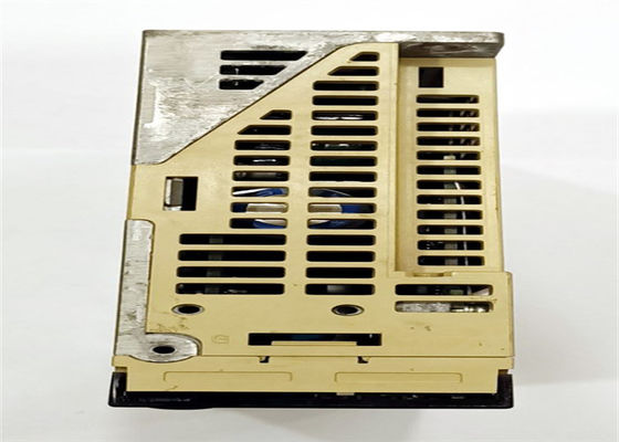 SGDS-02F12A Yaskawa Servo industriel entraîneur tout neuf original