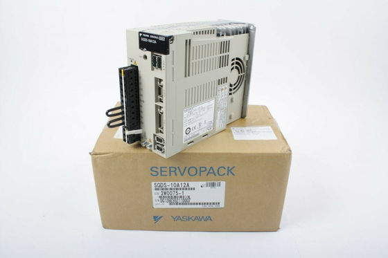 Yaskawa Sigma série 3 Servo Drive SGDS-10A12A tout neuf dans la boîte