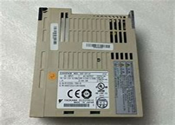 Le servo-amplificateur SGDS-A5F12A de Yaskawa, tout neuf et original.