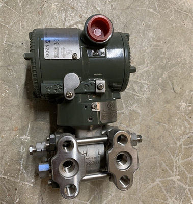 Le dispositif est équipé d'un émetteur de pression et de température de Yokogawa EJA110E-JHS5G-919DN/KU22.