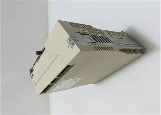 SGDV-330A11A Yaskawa Servo Drive Industrie tout neuf et original