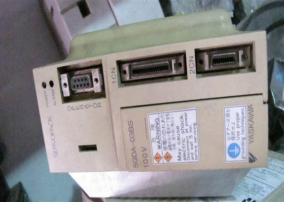 Yaskawa tout neuf Servo industriel entraîneurs SGDA-03BS original boîte