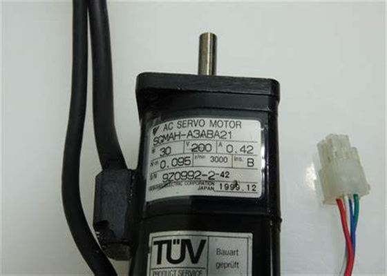 Yaskawa tout neuf SGMAH-A3ABA21 moteur à courant alternatif dans la boîte