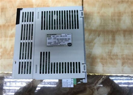 Modèles similaires MR-J3-10B Servo-moteur Mitsubishi pour un contrôle de mouvement précis