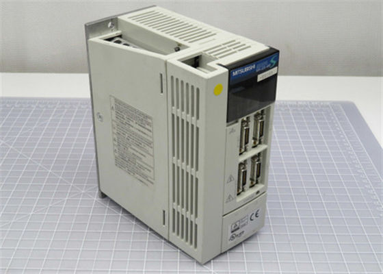 Maintenance du servo MR-J2S-40B-EE085 à courant alternatif Mitsubishi applicable sur l'axe X CM402