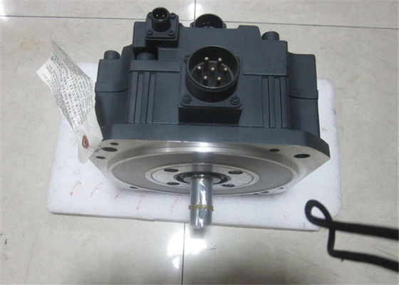 Le moteur de servo industriel MITSUBISHI HC-UF202BW01-S4 est de 2 kW