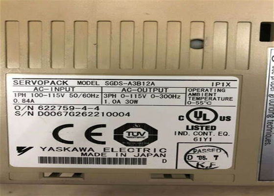Yaskawa 0.03W Servo Drive SGDS-A3B12A toute nouvelle boîte originale