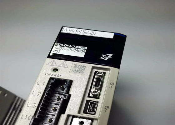Yaskawa SGD7S-2R8A00A002 200V AC Servo Drive tout neuf dans la boîte