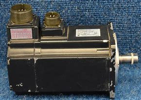 200W Yaskawa Servo moteur industriel CA USAGED-02C22K tout neuf