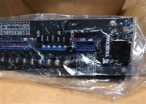 200V Yaskawa Servo industriel entraîneurs CACR-SR02AB1ER-Y10 original