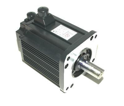 Servo moteur industriel de 2 kW Yaskawa USAFED-20CB2T tout neuf dans boîte