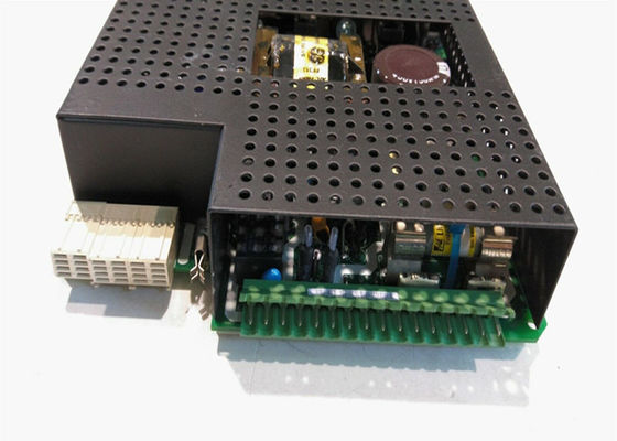 Module d' alimentation électrique GE UR1HH, offrant une puissance nominale de 125 à 250 V CC et de 100 à 240 V à 50/60 Hz V AC