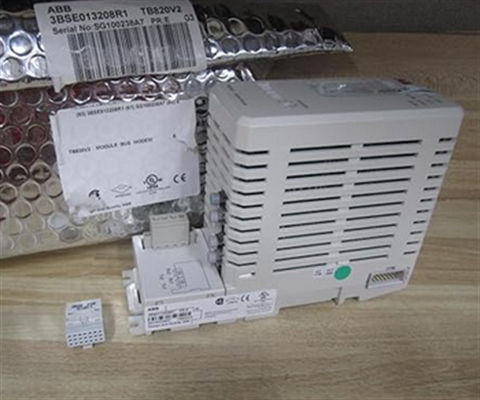 ABB 3BSE013208R1 Module Bus Cluster Modem de type TB820V2