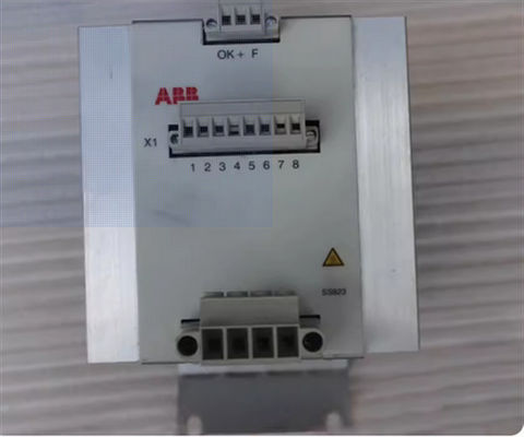 ABB 3BSE038226R1 (SS823) Protection de la tension par unité de vote de puissance