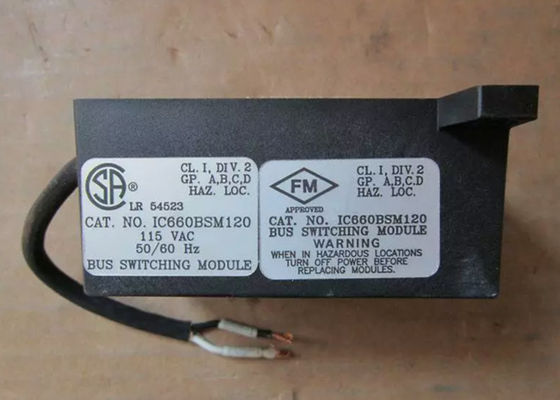 L'IC660BSM120 est un module de commutation de bus du système d'E/S Genius utilisé pour relier les périphériques d'E/S