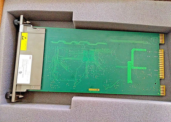 Module d'interface réseau ABB SPNIS21, large gamme de signaux d'entrée et de sortie, 10-30 V CC
